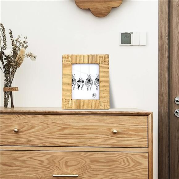 Rattan 4x6 picture frame boho photo frame woven coastal tabletop desk home decor - Picture 4 of 7